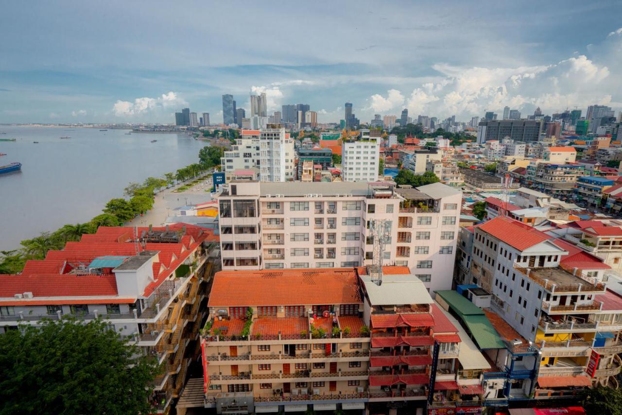 Phuminh Hotel Riverside Phnom Penh Exterior foto